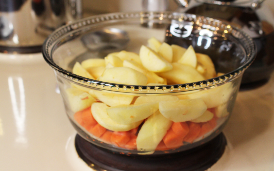 Homemade Baby Food Recipes – Apple Carrot Puree!